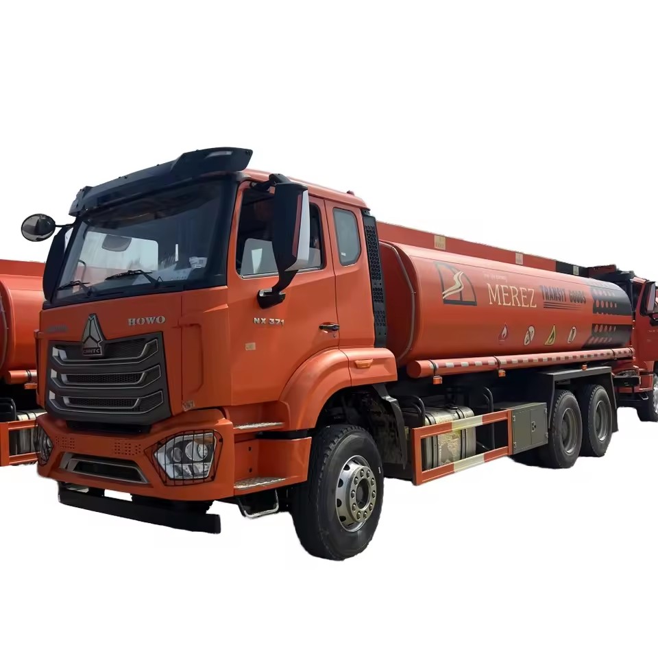 HOWO Cisterna De Combustible M&oacute;vil 25m3