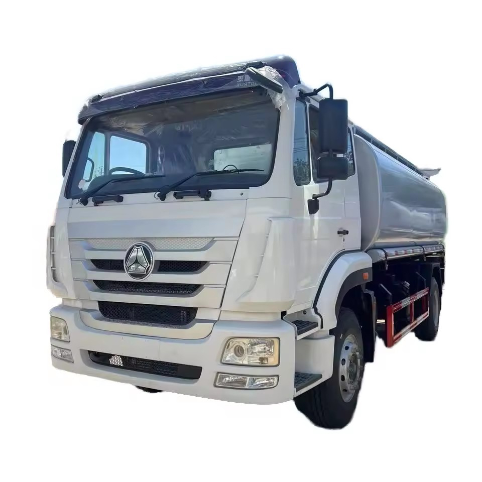 Sinotruk HOWO 220 HP Cami&oacute;n Cisterna De Aceite 15m3