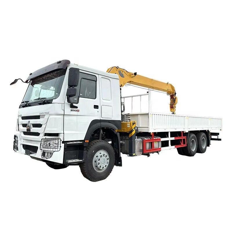 Sinotruk Howo Gr&uacute;a Telesc&oacute;pica De 10 Toneladas Montada Gr&uacute;a De Cami&oacute;n 6x