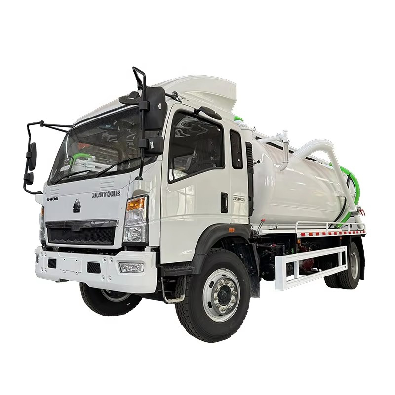 Sinotruk Howo 5000L Cami&oacute;n De Succi&oacute;n De Aguas Residuales 4x2 Cami&oacute;n Cisterna D